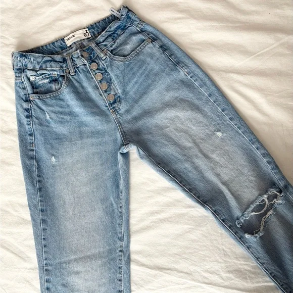 Mom Jeans - Picture 6 of 6